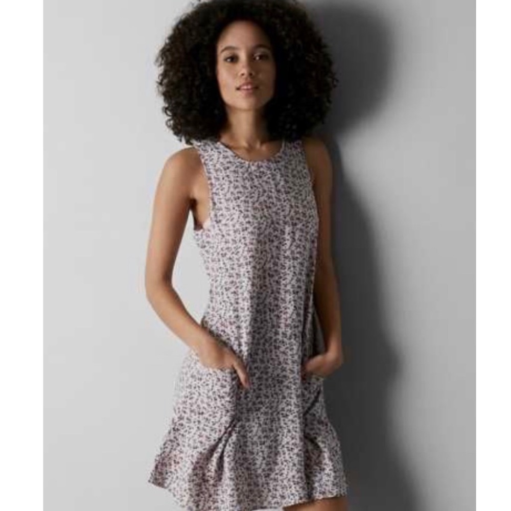 American Eagle Pocket Shift Dress